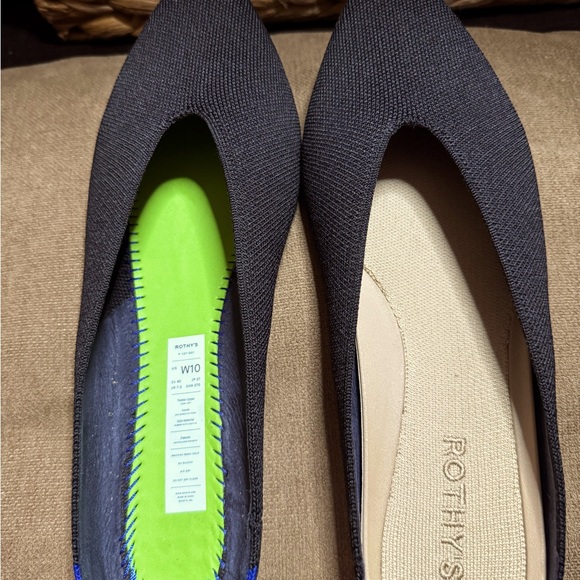 Rothy's Almond Demi Slip On Flats, Black Size 10 - Picture 3 of 5